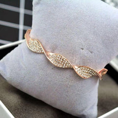 Glimmer Twist Rhinestone Spiral Zircon Bracelet