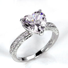 Radiant Heart AAA Zircon Inlaid Ring