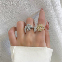 Rotating Clover Charm Ring European & American Ins Style