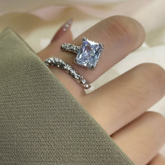 Lumi Elegance Zircon Open-End Ring