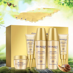 Snail Glow Travel Skincare Set
