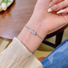 Zircon Elegance Bow Bracelet