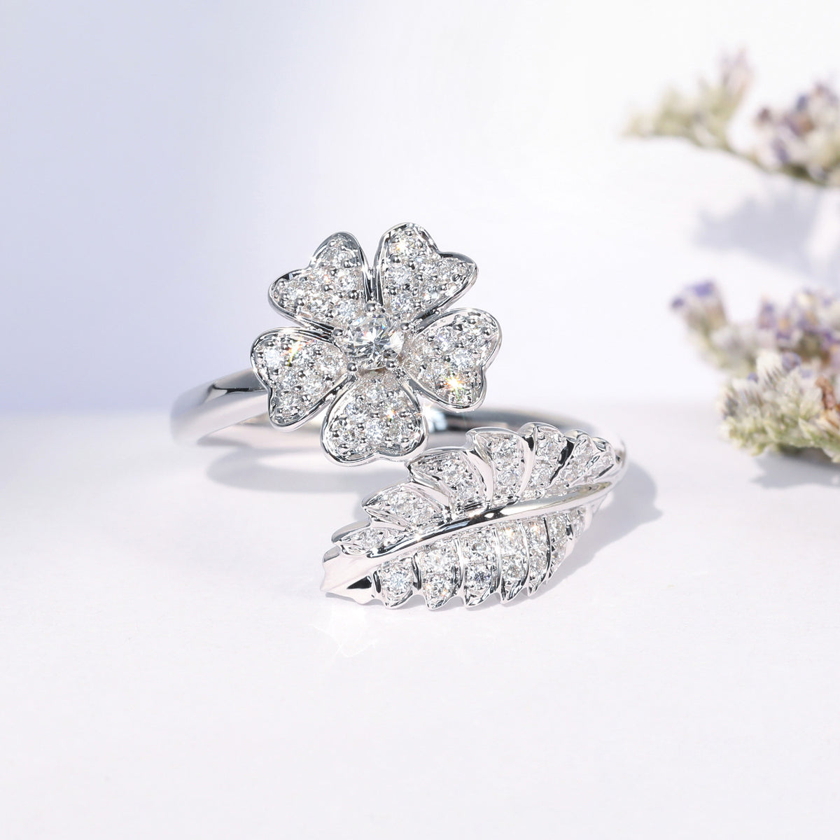 Zircon Blossom Women's Fashion Ring